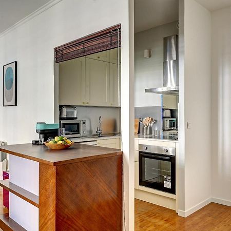 Champs-Elysees - 2Br With Balcony - Cityapartmentstay Paris Luaran gambar