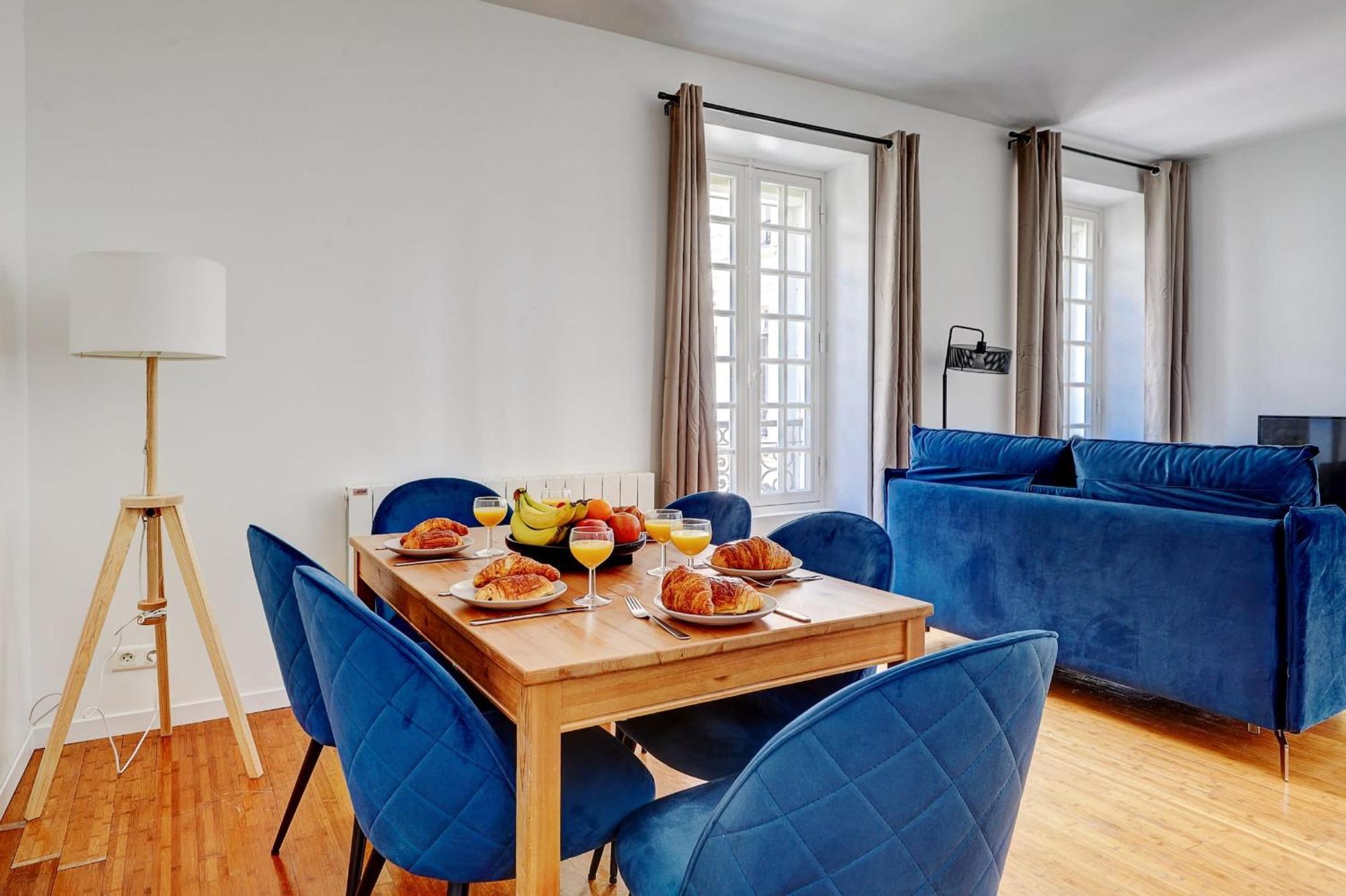 Champs-Elysees - 2Br With Balcony - Cityapartmentstay Paris Luaran gambar
